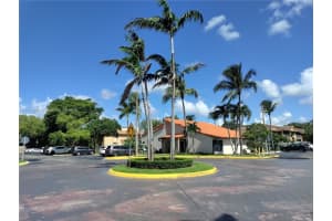 6045 NW 186th St, Miami Gardens, FL 33015, Sold 08/08/22