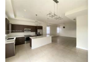 10407 NW 82nd St, Doral, FL 33178, Sold 03/21/22