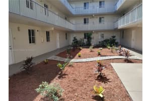 6175 NW 186th St, Hialeah, FL 33015, Sold 05/20/22