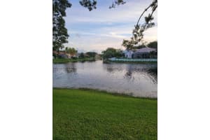 9492 Palm Cir S, Pembroke Pines, FL 33025, Sold 03/30/22