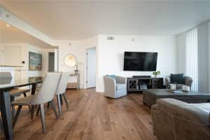 19501 W Country Club Dr APT 510, Aventura, FL 33180, Sold 04/15/22