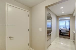551 N Fort Lauderdale Beach Blvd H1016, Fort Lauderdale, FL 33304, Sold 03/10/22