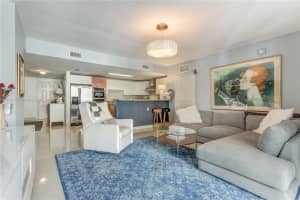 170 SE 14th St #2508, Miami, FL 33131, Sold 03/17/22
