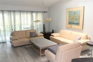 21300 San Simeon Way APT M10, Miami, FL 33179, Sold 08/30/22