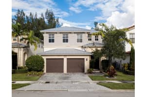 6933 NW 104th Ct, Medley, FL 33178, Sold 03/31/22