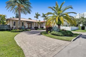 2110 NE 122nd St, North Miami, FL 33181, Sold 05/25/22