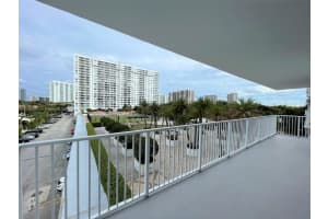 2801 NE 183rd St #402w, Aventura, FL 33160, Sold 03/15/22