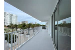2801 NE 183rd St #402w, Aventura, FL 33160, Sold 03/15/22