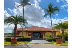 7010 NW 186th St Apt 5-309, Hialeah, FL 33015, Sold 05/04/22