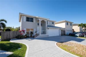 12102 SW 250th Terrace, Princeton, FL 33032, Sold 03/07/22