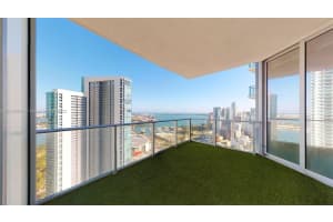 851 NE 1st Ave, Miami, FL 33132, Sold 05/31/22