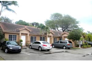 215 SE 3rd Ave, Hallandale Beach, FL 33009, Sold 04/21/22