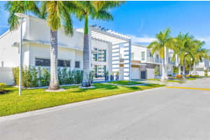 3440 NW 83rd St, Doral, FL 33122, Sold 03/31/22