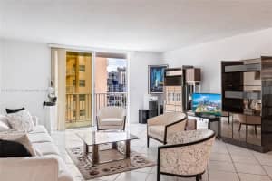 137 Golden Isles Dr, Hallandale Beach, FL 33009, Sold 06/13/22