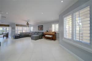 16429 SW 72nd Terrace, Miami, FL 33193, Sold 03/18/22