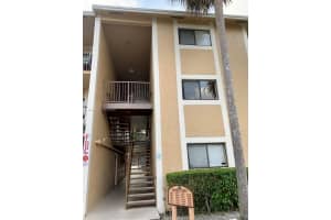 250 Palm Cir W, Pembroke Pines, FL 33025, Sold 03/09/22