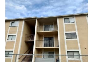 250 Palm Cir W, Pembroke Pines, FL 33025, Sold 03/09/22