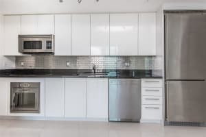 92 SW 3rd St, Miami, FL 33130, Sold 03/18/22