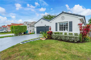 8421 SW 157th Pl, Miami, FL 33193, Sold 04/29/22