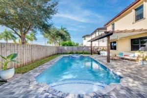 2754 NE 1st St, Homestead, FL 33033, Sold 03/04/22