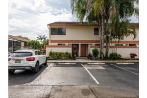 7040 SW 42nd Ct, Davie, FL 33314, Sold 03/03/22