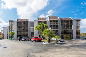 18000 NW 68th Ave #302a, Hialeah, FL 33015, Sold 03/28/22
