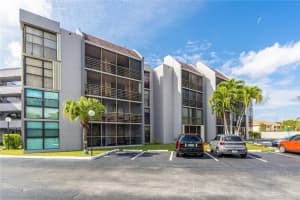18000 NW 68th Ave #302a, Hialeah, FL 33015, Sold 03/28/22
