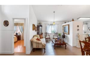 7972 NW 186th Terrace, Hialeah, FL 33015, Sold 02/24/22