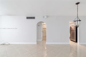 5005 Collins Ave APT 323, Miami Beach, FL 33140, Sold 06/02/22