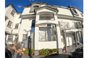 925 NW 82nd Ave, Miami, FL 33126, Sold 03/24/22