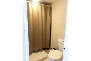 16558 NE 26th Ave #2g, North Miami Beach, FL 33160, Sold 04/01/22