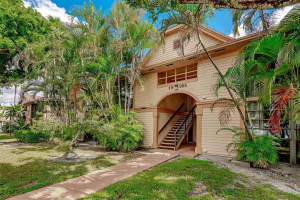18965 NW 62nd Ave, Hialeah, FL 33015, Sold 04/29/22