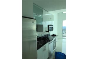 60 SW 13th St, Miami, FL 33130, Sold 06/08/22