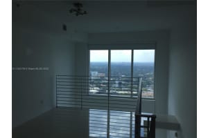 60 SW 13th St, Miami, FL 33130, Sold 06/08/22