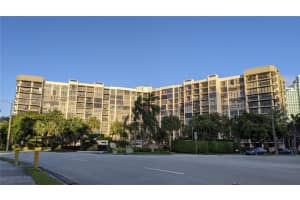 600 Parkview Dr # 1132, Hallandale Beach, FL 33009, Sold 03/14/22