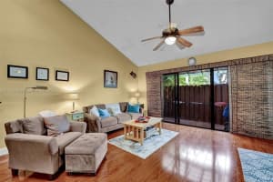 456 SE 14th St, Dania Beach, FL 33004, Sold 02/25/22