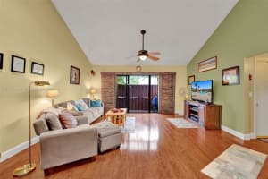 456 SE 14th St, Dania Beach, FL 33004, Sold 02/25/22
