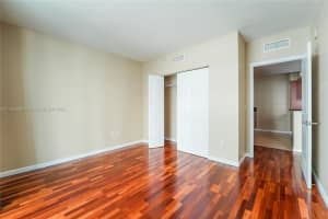 186 SE 12th Terrace APT 1007, Miami, FL 33131, Sold 04/12/22