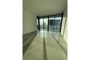 88 SW 7th St, Miami, FL 33130, Sold 04/22/22