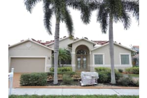 1401 SW 104th Ave, Pembroke Pines, FL 33025, Sold 04/01/22