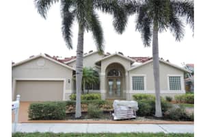 1401 SW 104th Ave, Pembroke Pines, FL 33025, Sold 04/01/22