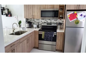 14175 SW 87th St C214, Miami, FL 33183, Sold 04/08/22