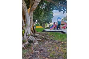 175 NE 12th Ave, Homestead, FL 33030, Sold 02/23/22