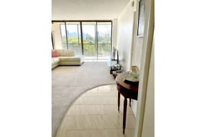 3301 N Country Club Dr, Miami, FL 33180, Sold 03/23/22