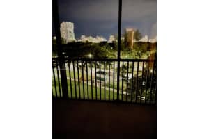 3301 N Country Club Dr, Miami, FL 33180, Sold 03/23/22