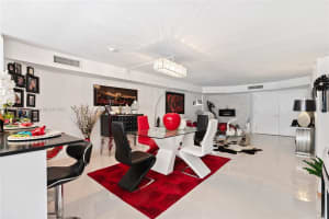 6423 Collins Ave #203, Miami, FL 33141, Sold 11/15/22