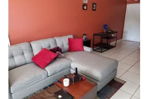 9403 Fontainebleau Blvd, Miami, FL 33172, Sold 04/08/22