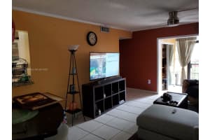 9403 Fontainebleau Blvd, Miami, FL 33172, Sold 04/08/22