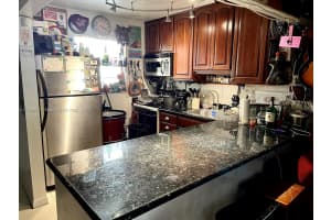 855 Euclid Ave, Miami Beach, FL 33139, Sold 03/18/22