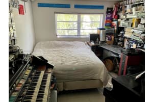 855 Euclid Ave, Miami Beach, FL 33139, Sold 03/18/22